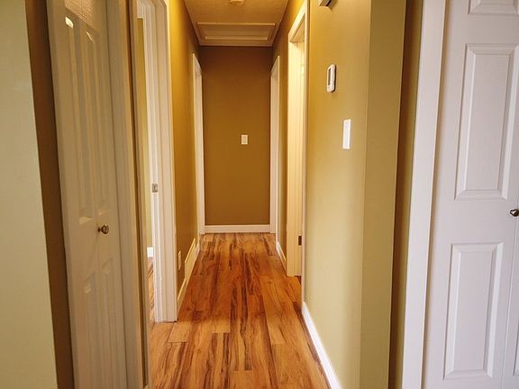 3rd image of 10235A 107th Ave