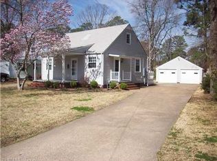 102 Oxford Dr, Portsmouth, VA 23701