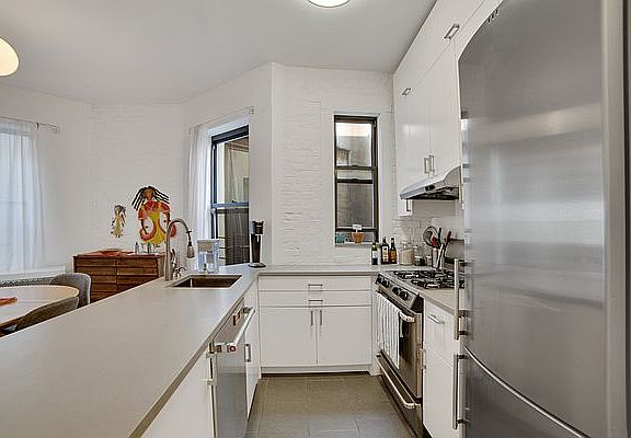 5th image of 989 Amsterdam Ave APT 5A
