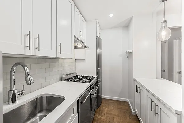 Sold by SERHANT. | media 4