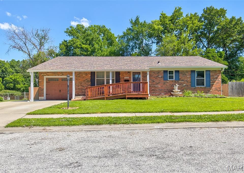 1st image of 2424 Crislisa Dr