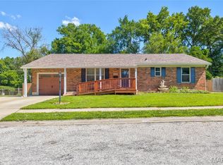 2424 Crislisa Dr, Alton, IL 62002