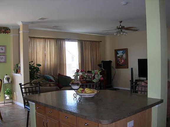 4th image of 2425 Forest Creek Dr