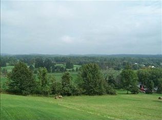 41 Powell Hill Rd, Ravena, NY 12143