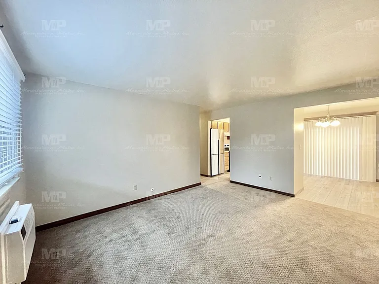 1628 Azalea Dr #3 — Photo 3