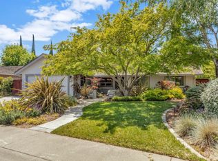 115 Parkshore Cir, Sacramento, CA 95831