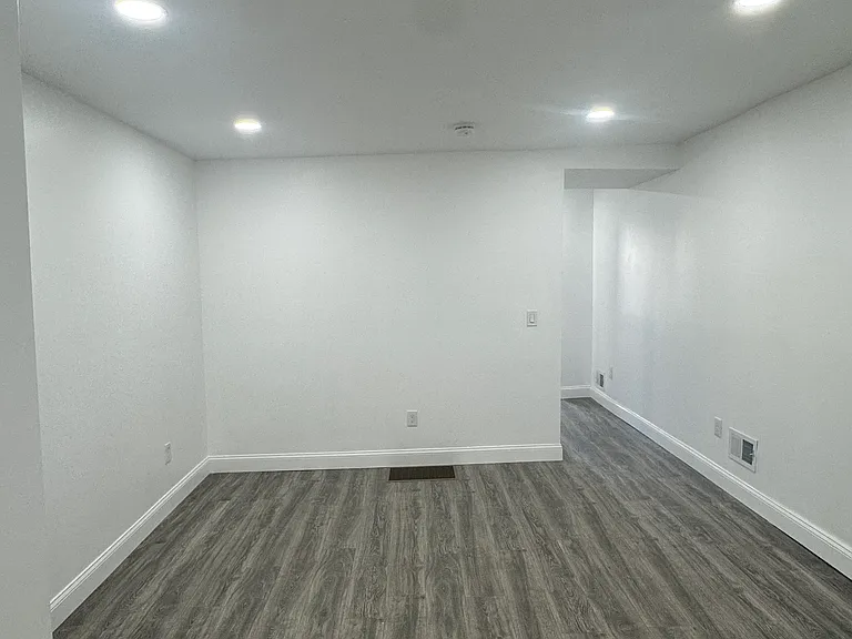 1235 N Heald St — Photo 3