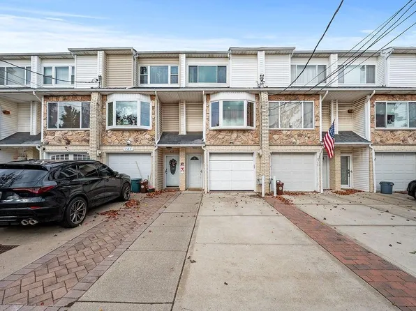 125 Wirt Ave, Staten Island, NY 10309