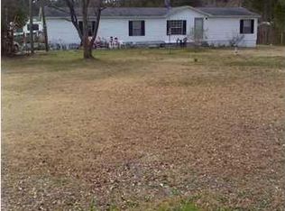 271 Summer Ln, Moncks Corner, SC 29461