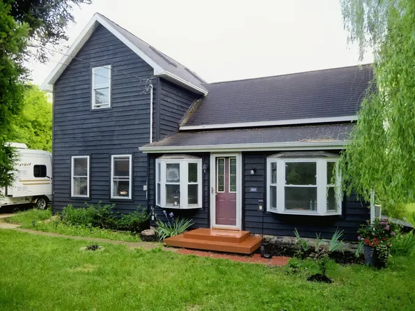10625 Cutler St, Rodney, MI 49342