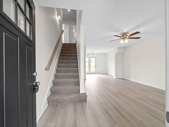 3rd image of 267 Quarry Overlook Way