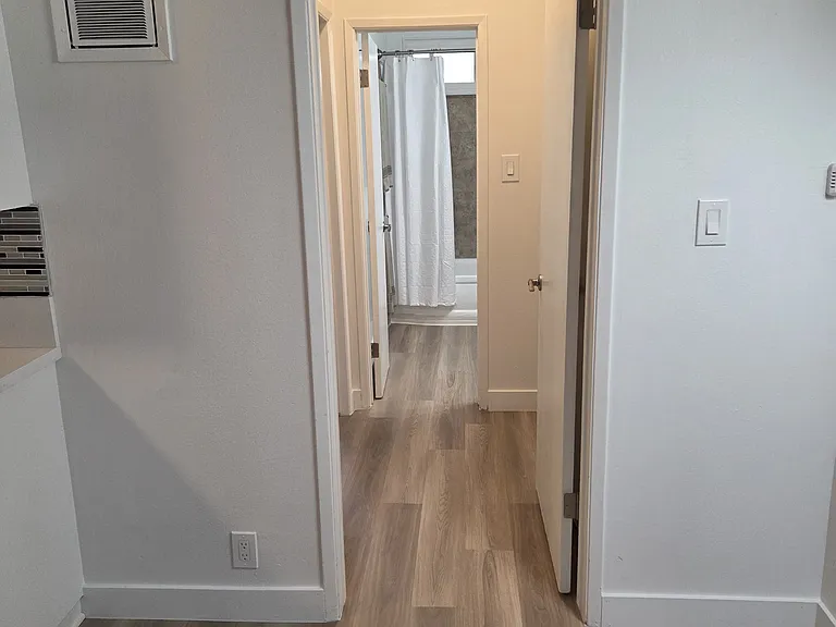 Ocean Villas Apartments — Photo 9