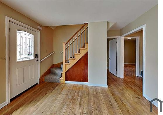 2nd image of 1117 Brookwood St