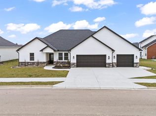 940 Rosenthal Dr, Troy, OH 45373