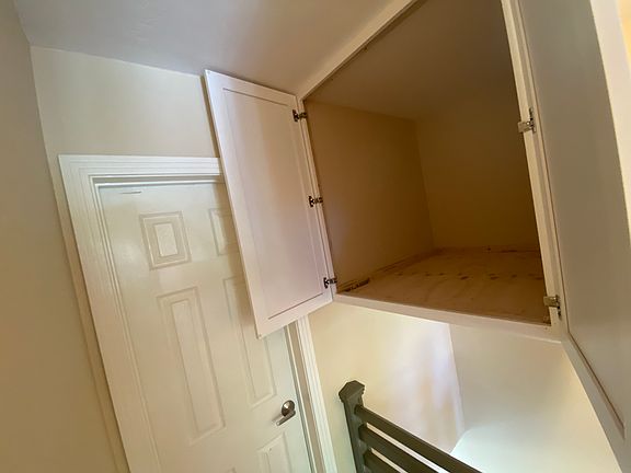 3rd image of 2221 W Dunlop St W #Townhouse