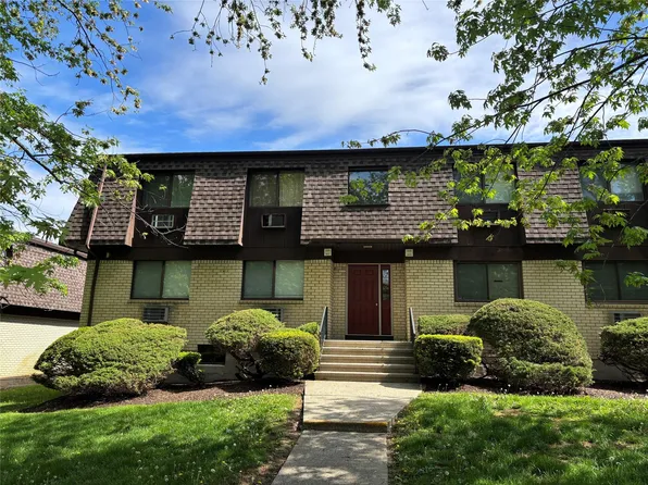 1608 Cherry Hill Drive, Poughkeepsie, NY 12603