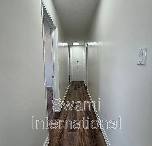 836 W 79th St #4 — Photo 21