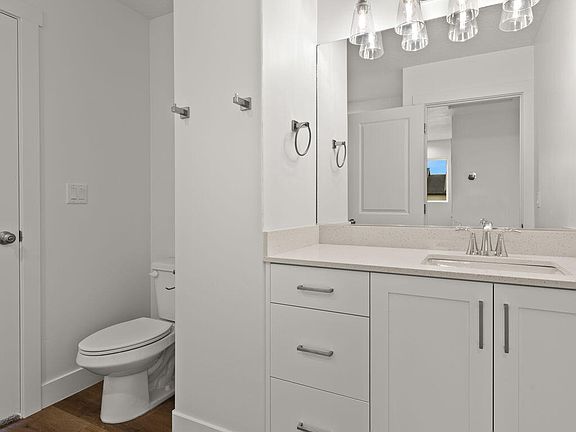 5th image of 535 W 2530 N Unit 36