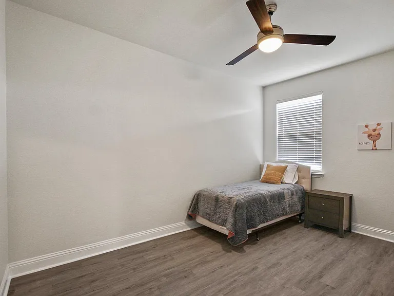 1509 Waterfall Ln — Photo 17
