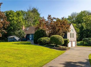 290 Hartford Ave, East Granby, CT 06026