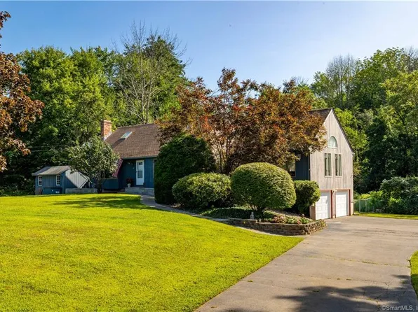 290 Hartford Avenue, East Granby, CT 06026