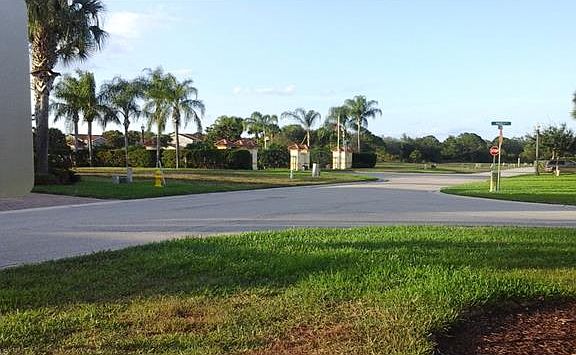 5th image of 9359 Aegean Cir