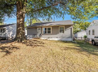 215 Midlothian Rd, Saint Louis, MO 63137