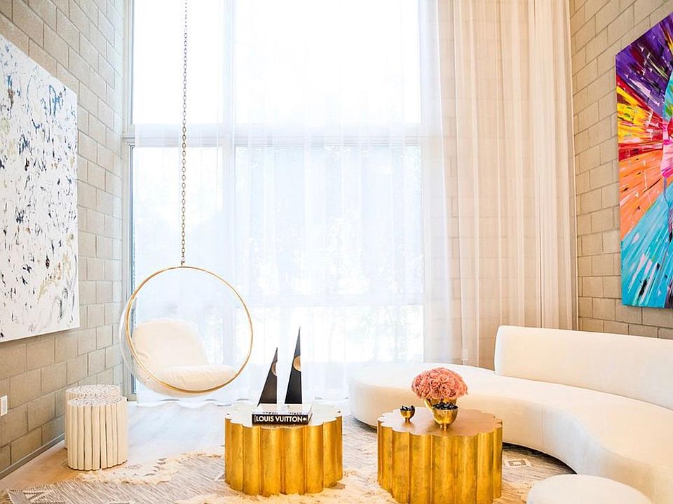 1st image of 3450 Cahuenga Blvd W APT 601