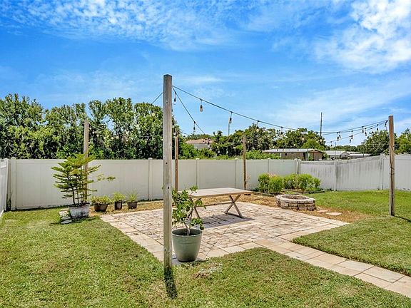 2nd image of 313 Shell Manor Dr