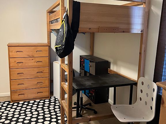 4th image of 1568 Lincoln Ave #4
