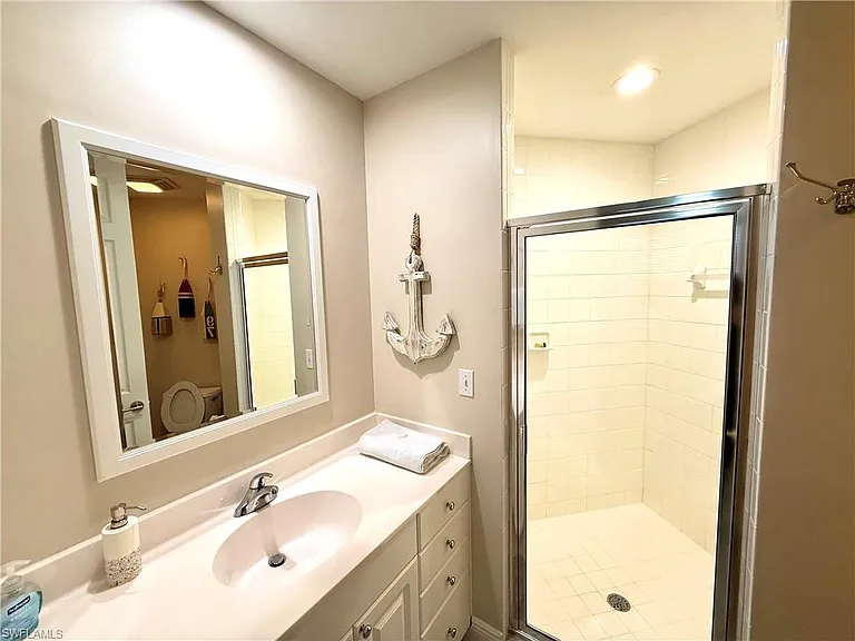410 Flagship Dr #305 — Photo 9