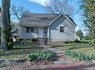 612 Pierre St APT B, Manhattan, KS 66502