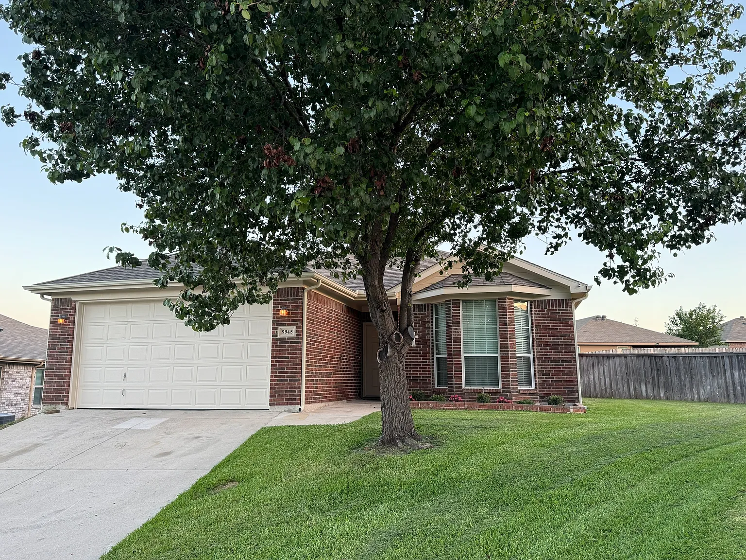 3 bed, 1480 sqft, $2,100 — Photo 2