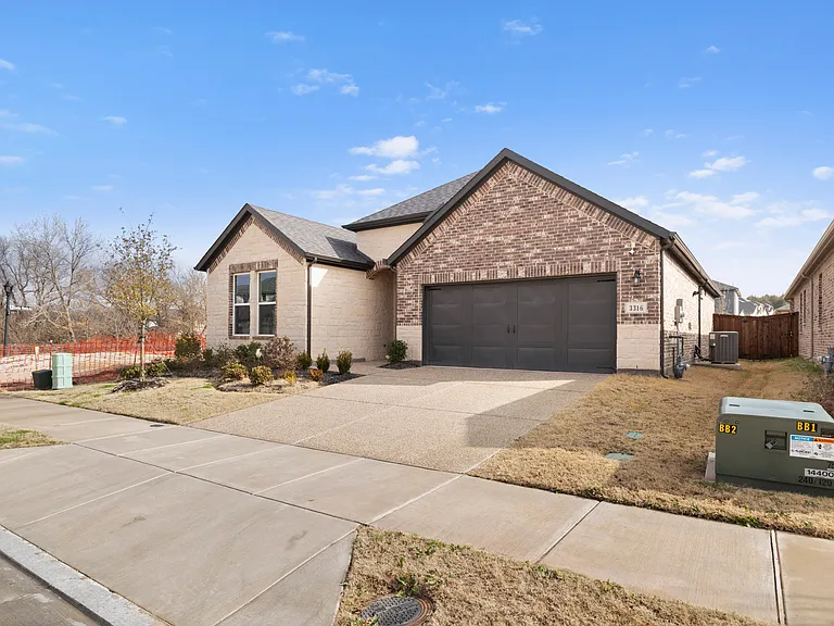 3316 Ashlar Ct — Photo 2