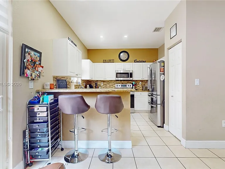 12808 SW 132nd Ter — Photo 4