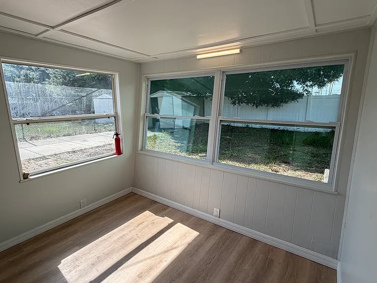 2268 Palmwood Dr #B — Photo 11