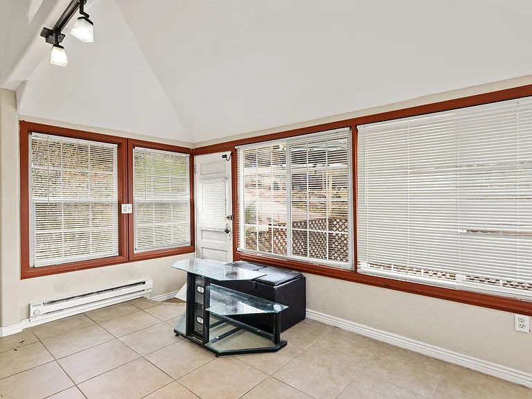 811 Shoshone Pl — Photo 7