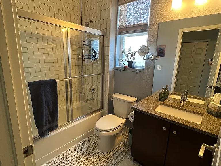 2050 W 67th Pl — Photo 7