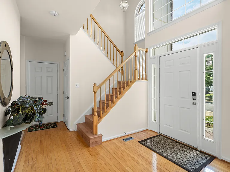 7707 White Willow Ct — Photo 4