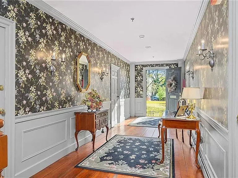 44 N Court St #1 — Photo 4
