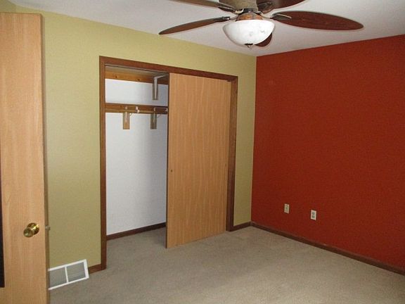5th image of 112 Liberty Ln