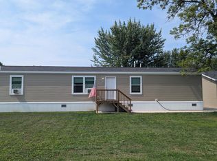 153 2nd St SW, Henriette, MN 55036