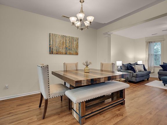 5th image of 2821 Casona Way