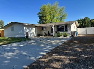 1514 Helena Dr, Caldwell, ID 83605