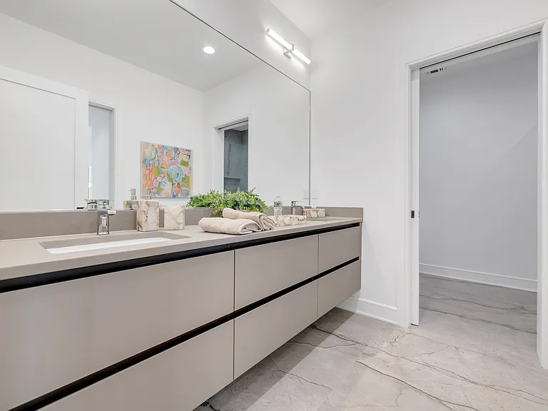 9 Feldman Ct — Photo 20