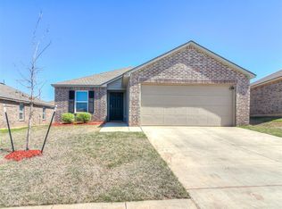 9704 Saddle Dr, Yukon, OK 73099