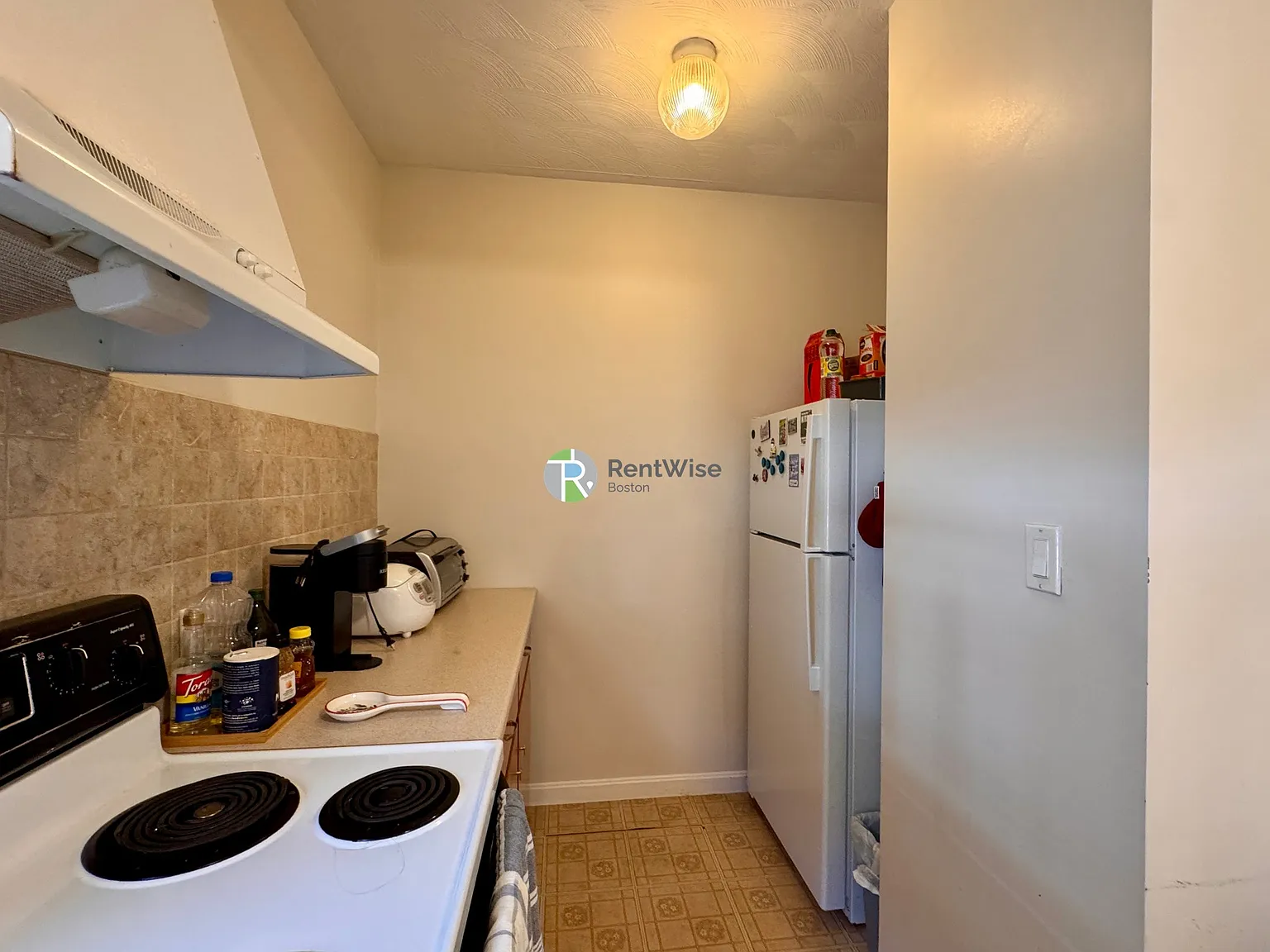 144 W Adams St — Photo 4