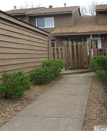 3rd image of 2062 11th Ave E