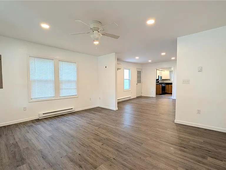 2057 S Delaware Dr — Photo 4