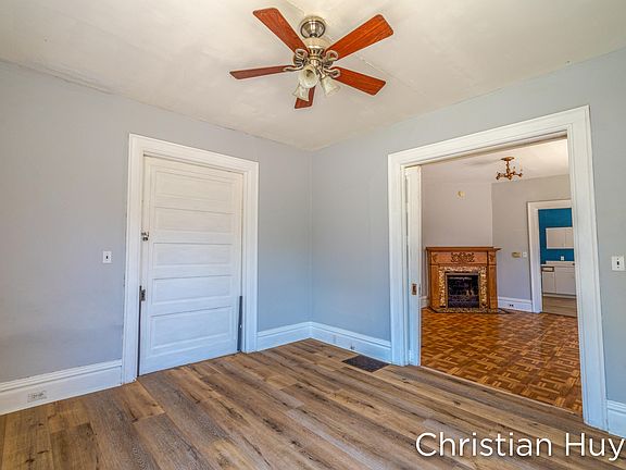 5th image of 857 Fairmount St SE